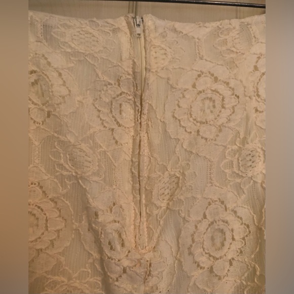 Lavish Ivory Lace Skirt XL NWOT - Picture 3 of 7